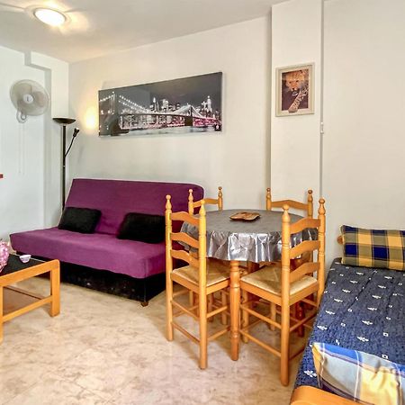 1 Bedroom Pet Friendly Apartment In ตอร์เรเวียคา ภายนอก รูปภาพ